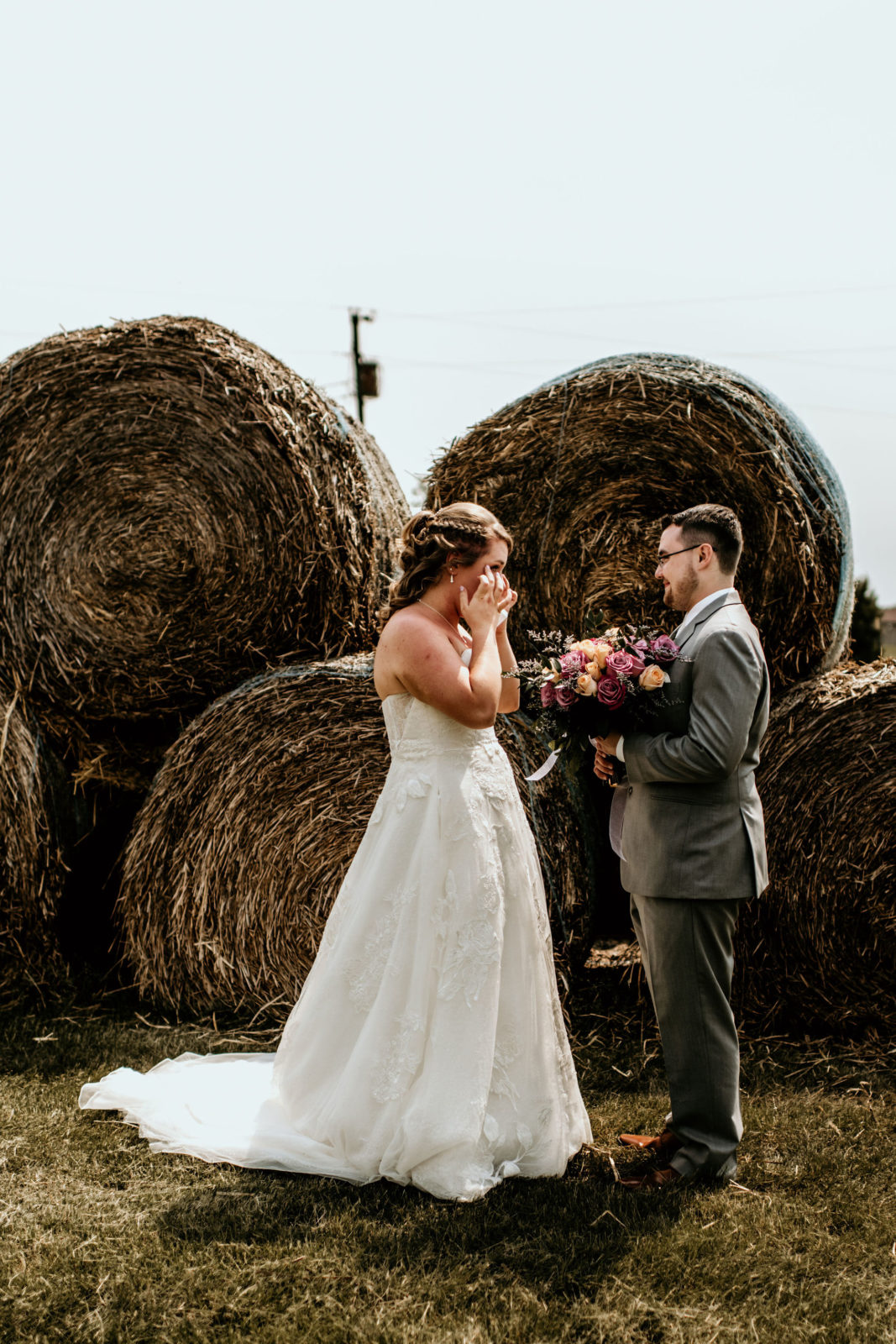 Conklin's Barn Wedding Illinois Photographs by Teresa