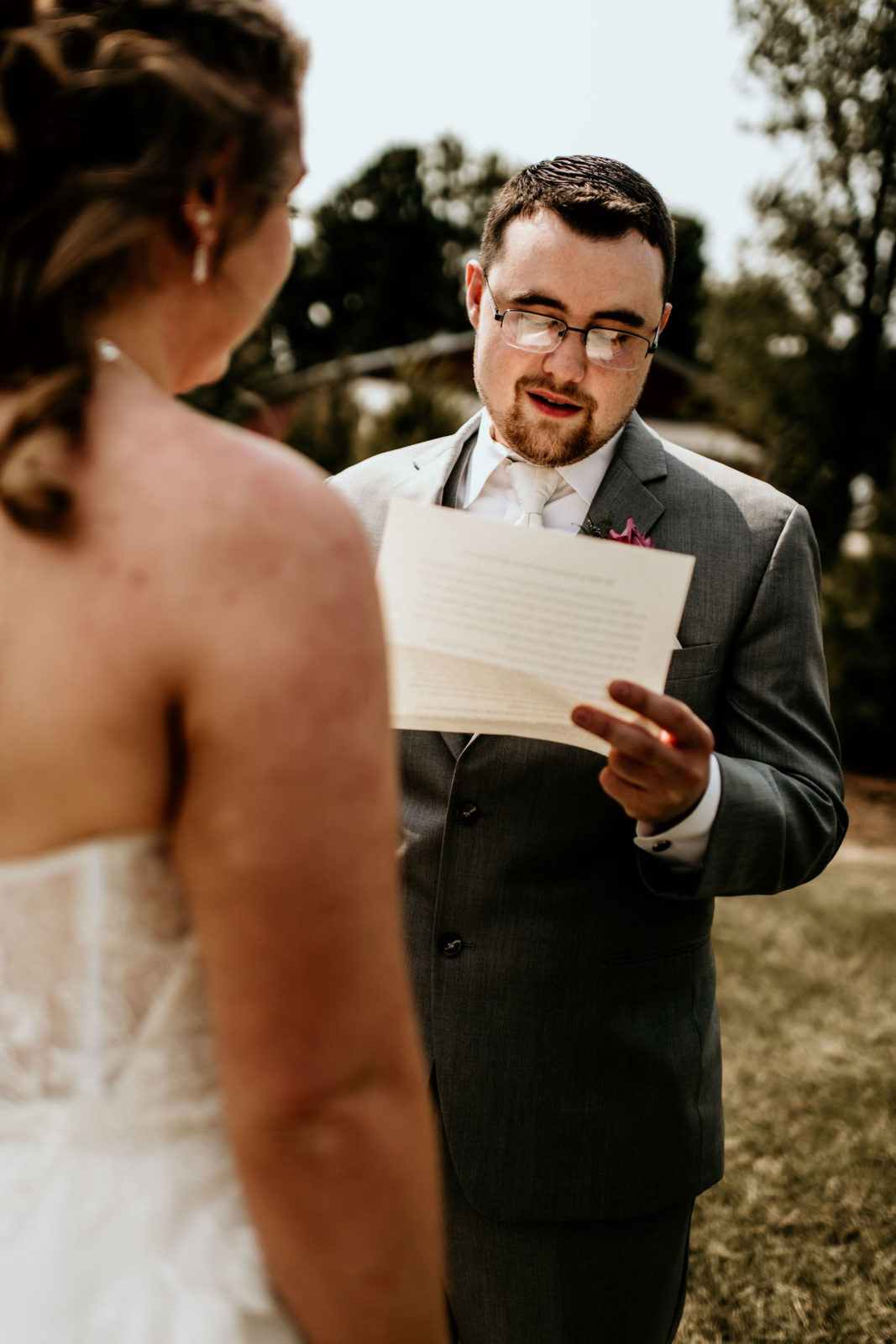 Conklin's Barn Wedding Illinois Photographs by Teresa