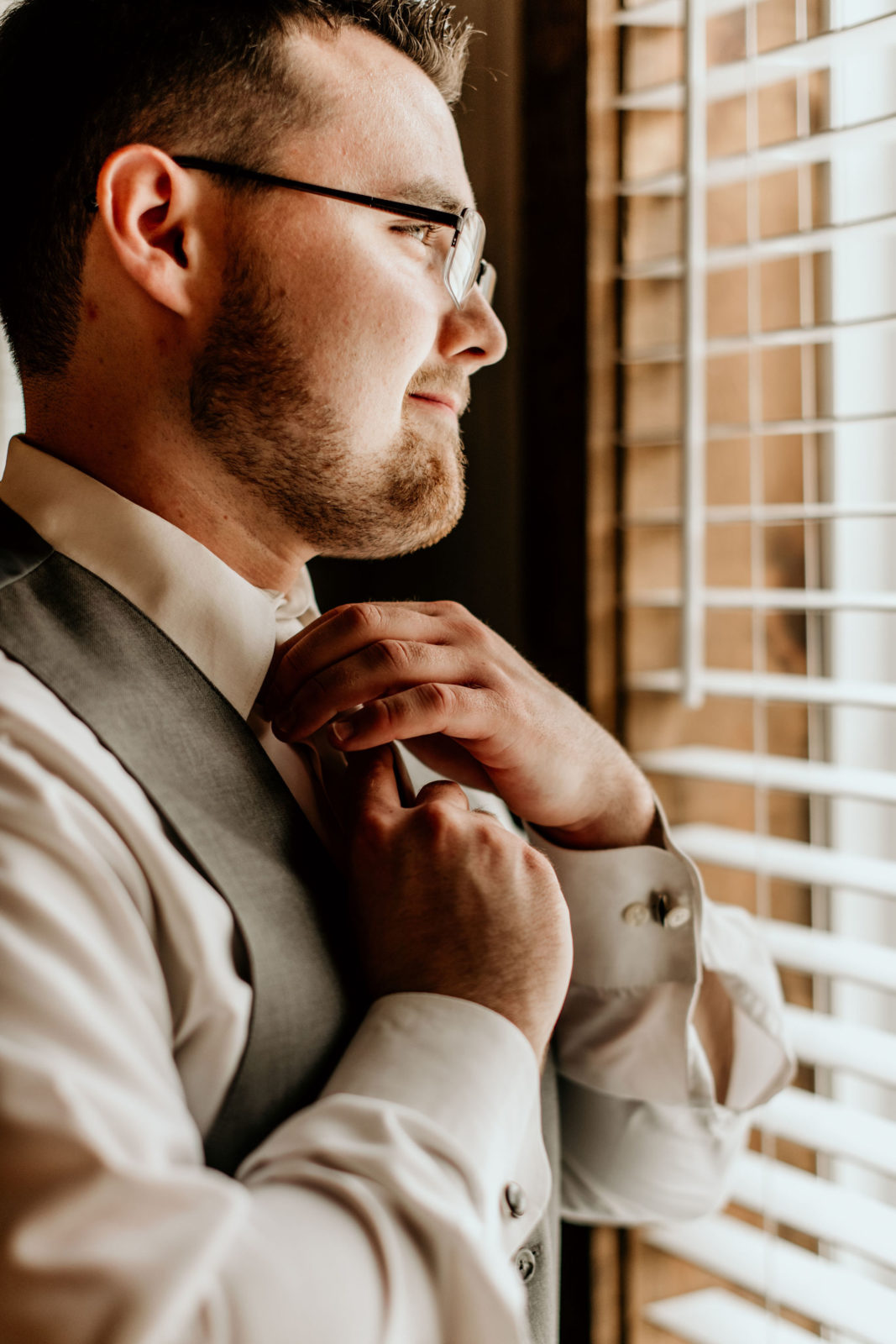 Conklin's Barn Wedding Illinois Photographs by Teresa