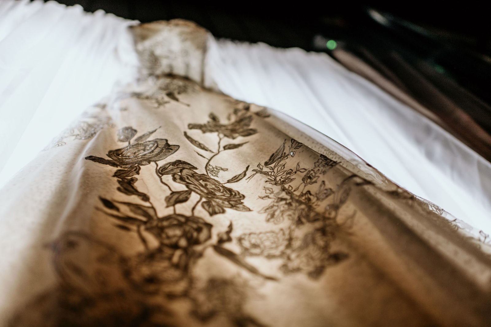 Conklin's Barn Wedding Illinois Photographs by Teresa